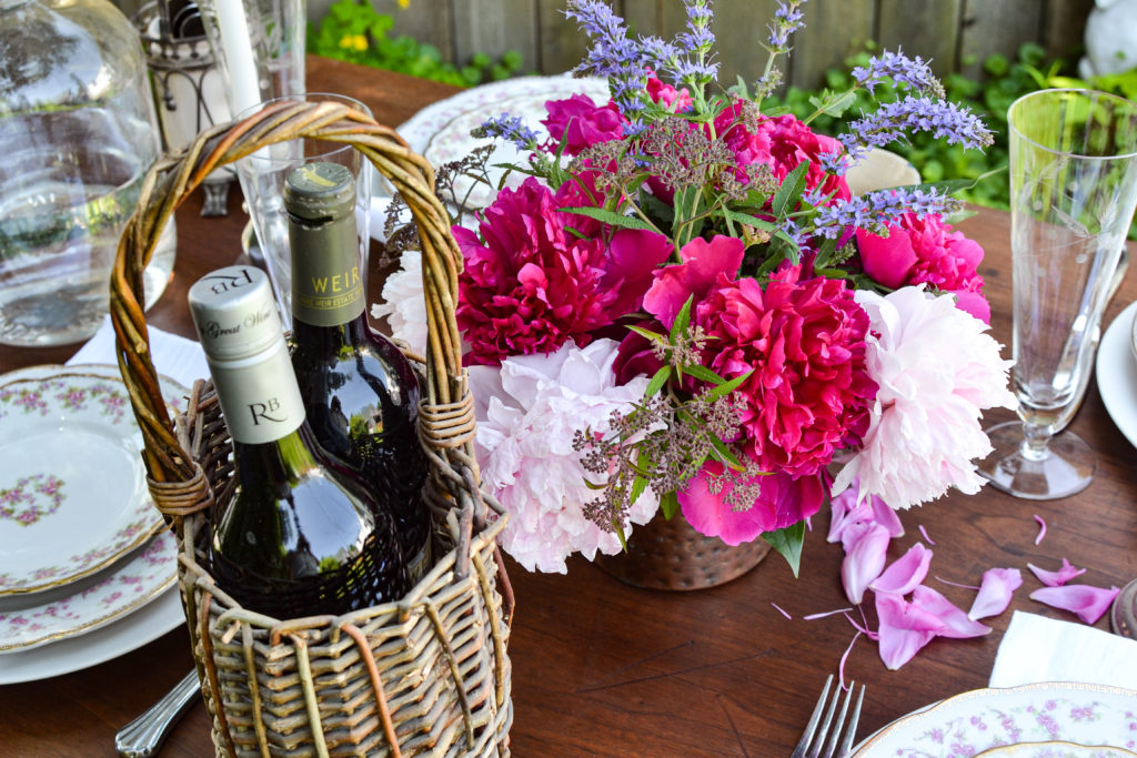 french inspired garden tablescapes