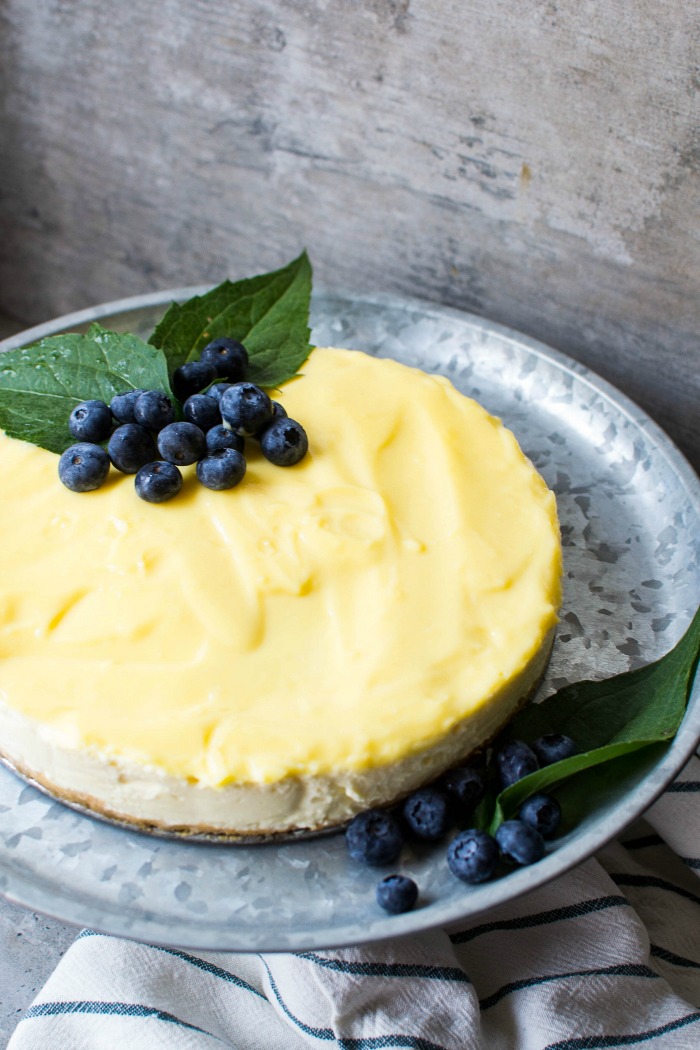 No Bake Lemon Cheesecake with lemon curd