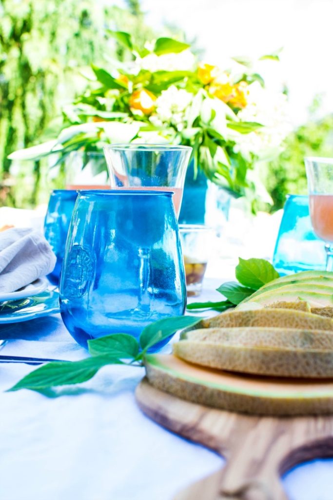 Summer Entertaining Ideas & Late summer tablescape