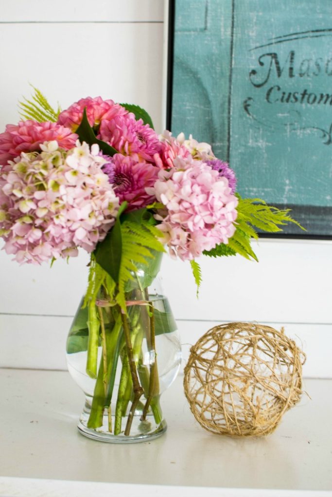 3 easy dahlia arrangements