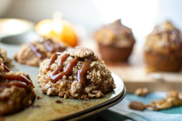 caramel pecan pumkin muffins