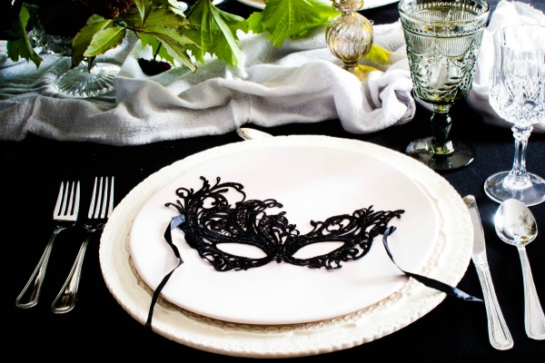 Halloween table setting ideas