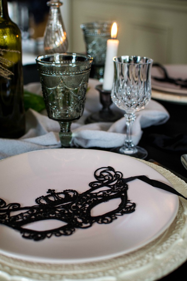 Halloween table setting ideas