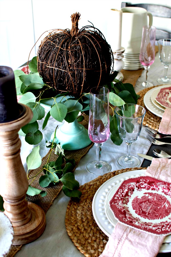 Thanksgiving table decor