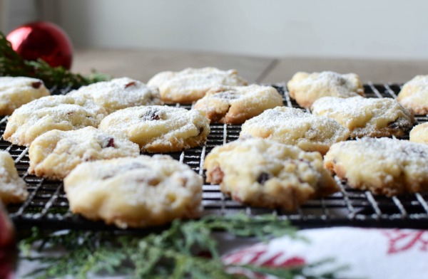 white chocolate cranberry shortbread