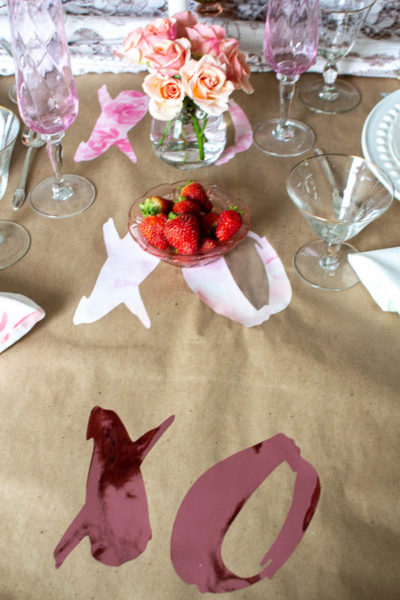This DIY table runner is an easy Cricut Valentine's Day Project