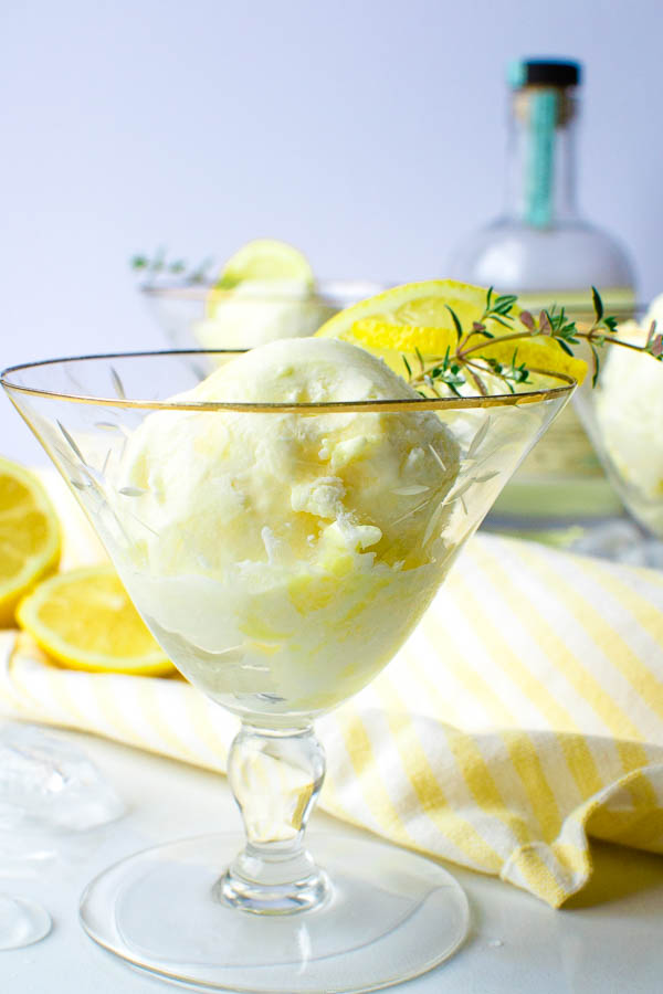 Creamy frozen Limoncello dessert