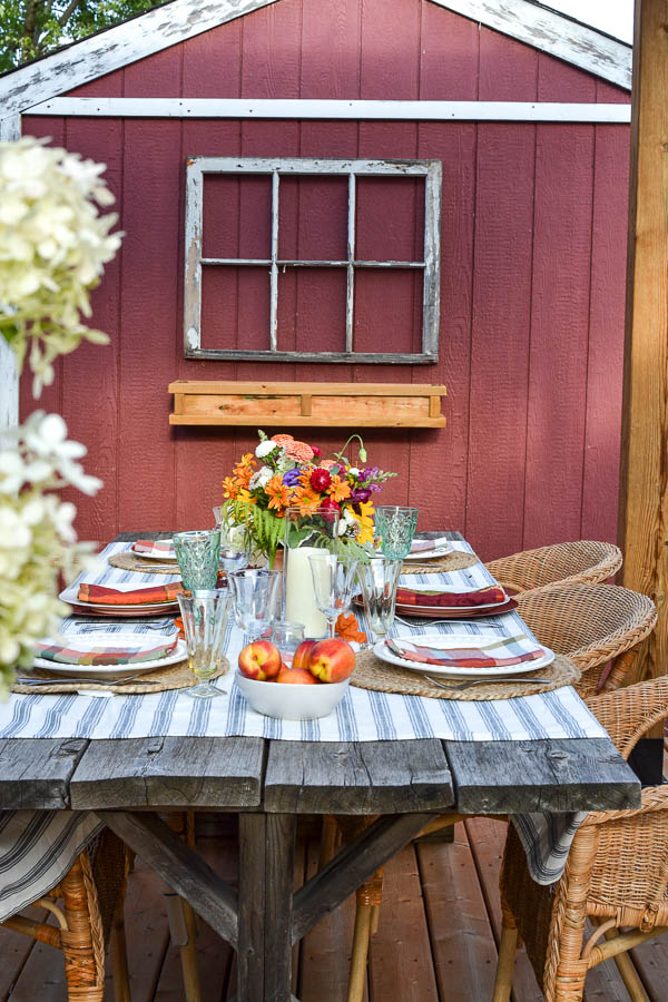 alfresco tablescape for fall