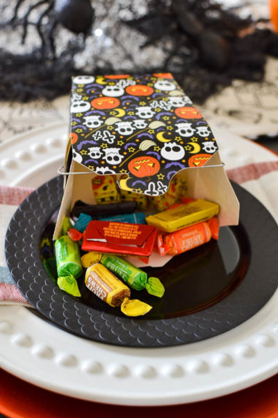 Simple Halloween Table Decorations