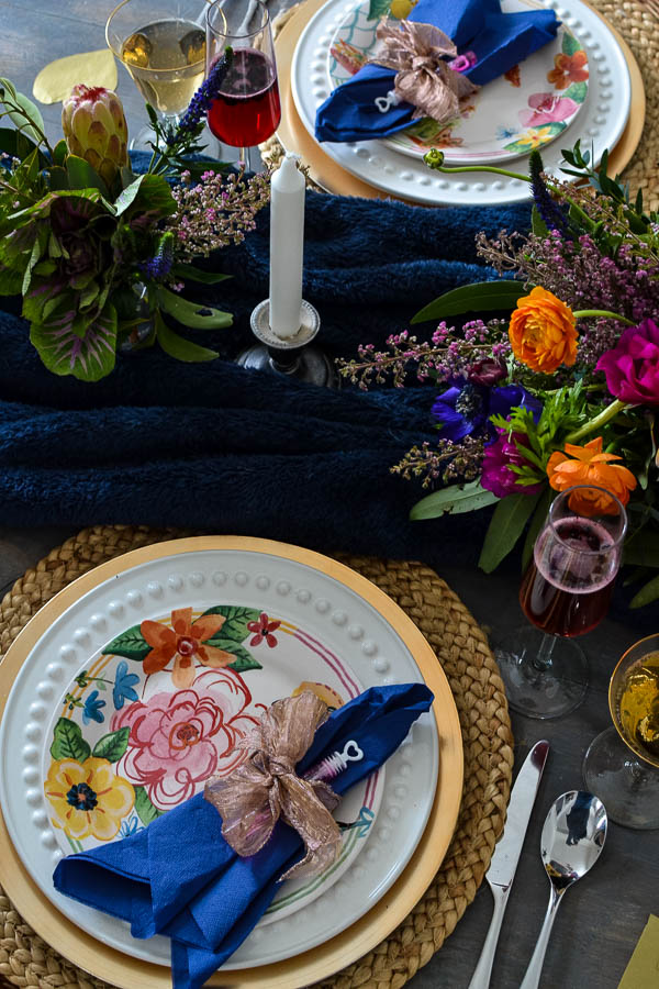 Valentine Tablescape with no red