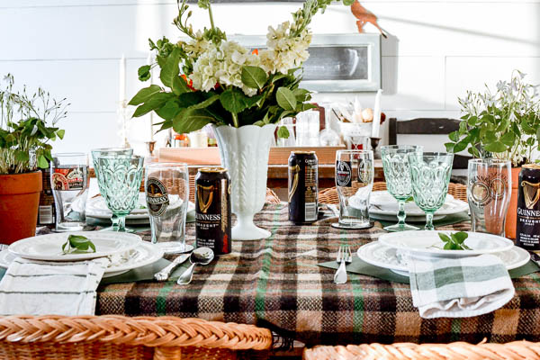 St.Patrick's Day table decor