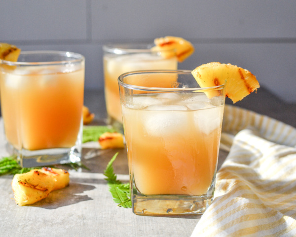 Pineapple Iced Tea - One of 5 fruit infused iced tea recipes