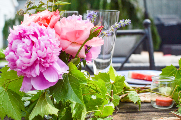 summer dinner party ideas for the table