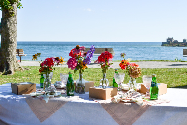 picnic in Niagara On The Lake Queen's Royal Park