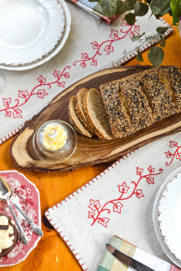 Autumn table linens customized with the Cricut Joy