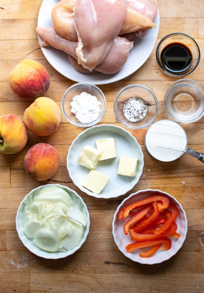 Ingredients to make Chicken with Peach Sauce.