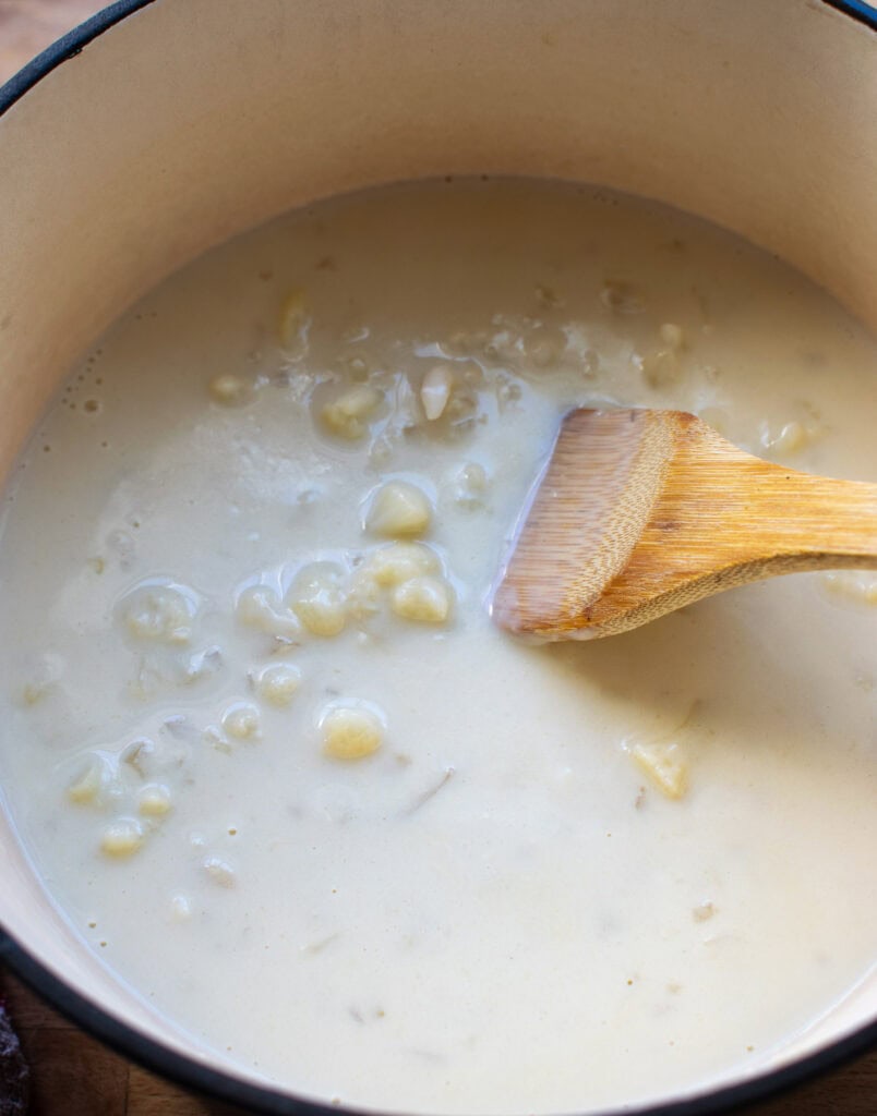Cauliflower that has been boiled in broth and thickened with a flour and milk mixture.