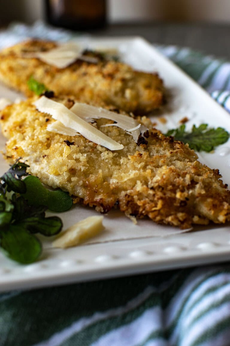 Chicken coated in a parmesan breadcrumbs and baked until crispy.