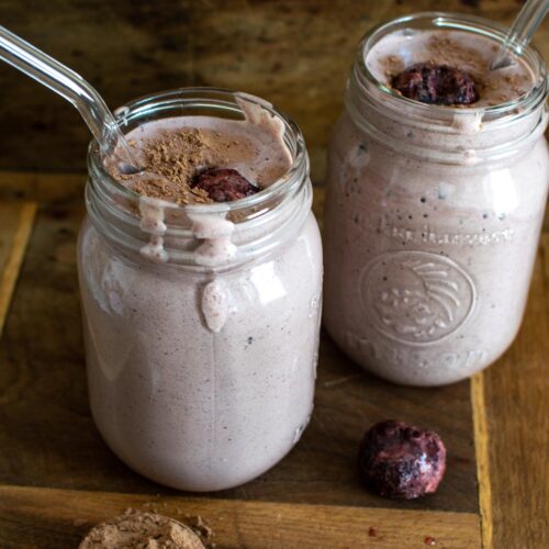 A Black Forest smoothie in a mason jar.