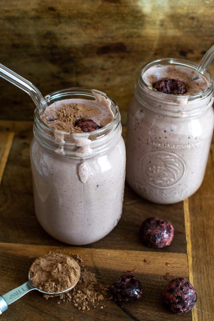A Black Forest smoothie in a mason jar.
